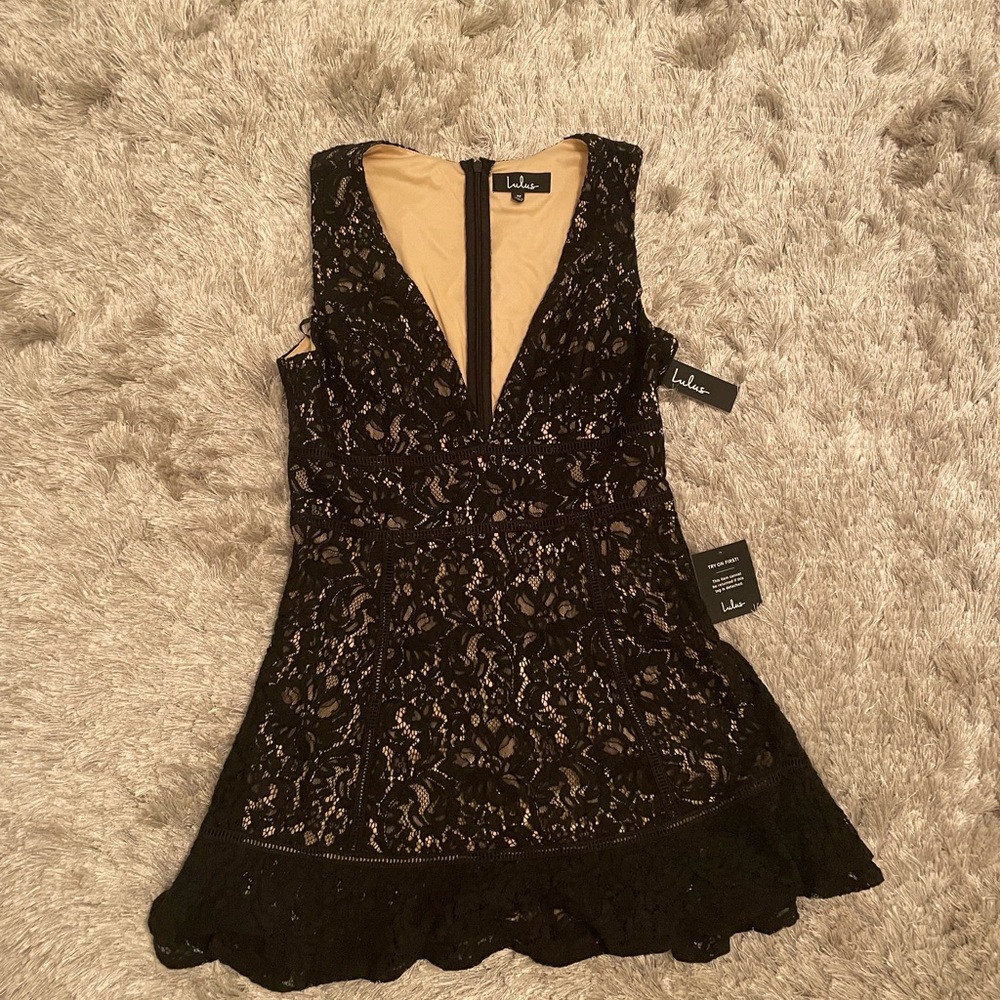 Lulus Black lace dress!